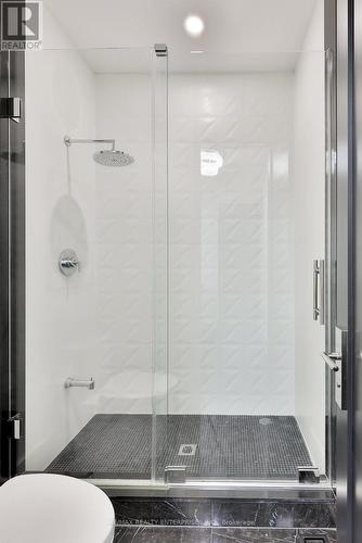 7A Iroquois Avenue, Mississauga (Port Credit), ON - Indoor Photo Showing Bathroom