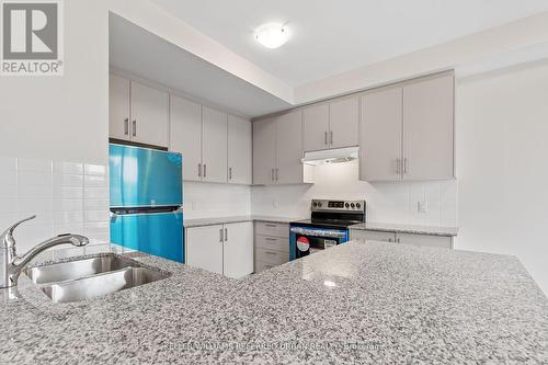 35 - 50 Knotsberry Circle, Brampton (Bram West), ON - Indoor Photo Showing Kitchen With Stainless Steel Kitchen With Double Sink