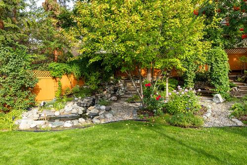 337 Rio Drive, Kelowna, BC - Outdoor