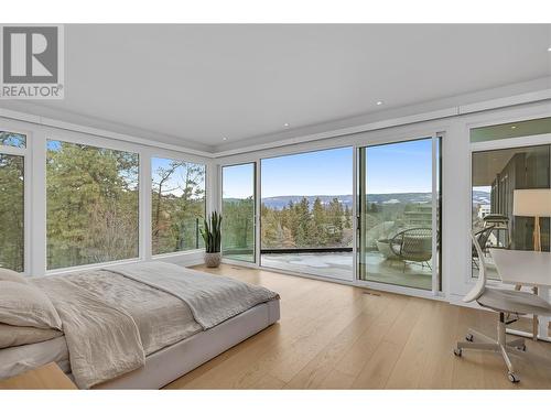 1190 Stoneypointe Court, Kelowna, BC - Indoor Photo Showing Bedroom