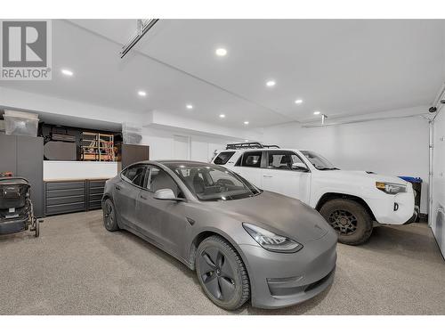 1190 Stoneypointe Court, Kelowna, BC - Indoor Photo Showing Garage