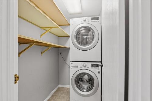 508-737 Leon Ave Avenue, Kelowna, BC - Indoor Photo Showing Laundry Room