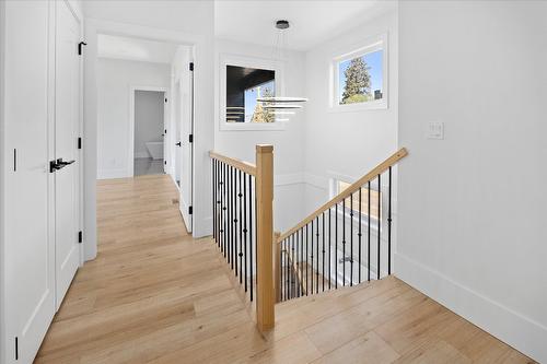 705 Mcclure Road, Kelowna, BC - Indoor Photo Showing Other Room