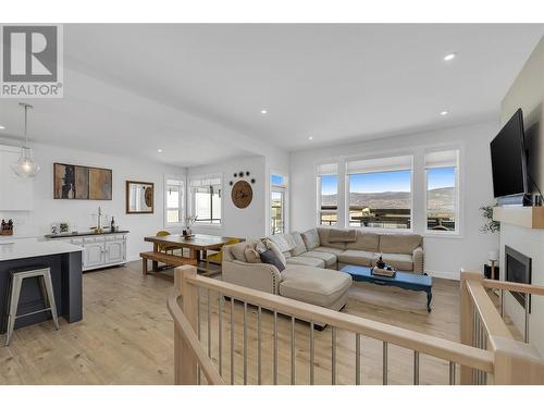 2160 Ensign Quay, West Kelowna, BC - Indoor Photo Showing Living Room With Fireplace