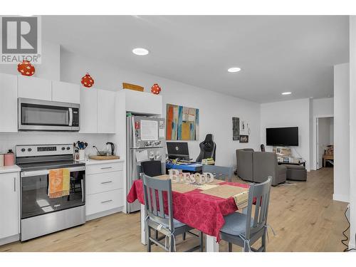 2160 Ensign Quay, West Kelowna, BC - Indoor Photo Showing Kitchen With Stainless Steel Kitchen