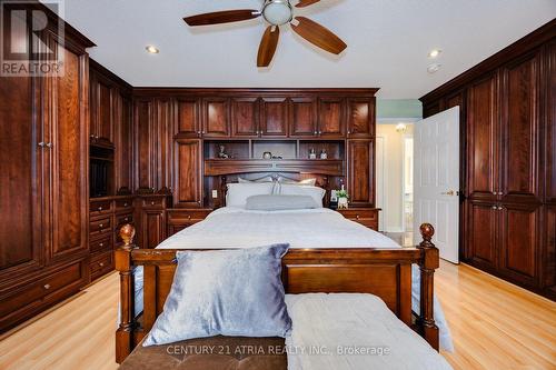 262 Twyn Rivers Drive, Pickering, ON - Indoor Photo Showing Bedroom