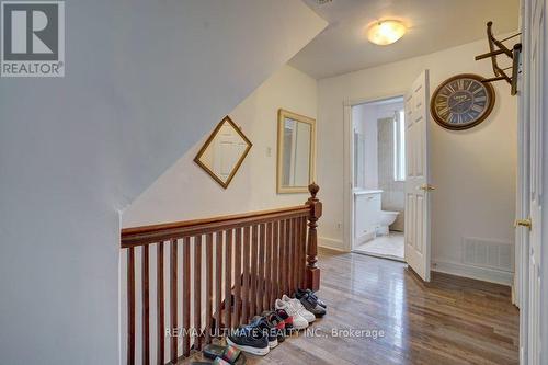 2 Dearbourne Avenue, Toronto, ON - Indoor Photo Showing Other Room