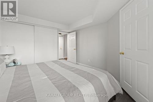 213 - 5 Emerald Lane, Vaughan (Crestwood-Springfarm-Yorkhill), ON - Indoor Photo Showing Bedroom