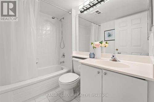 213 - 5 Emerald Lane, Vaughan (Crestwood-Springfarm-Yorkhill), ON - Indoor Photo Showing Bathroom