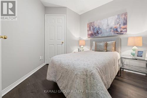 213 - 5 Emerald Lane, Vaughan (Crestwood-Springfarm-Yorkhill), ON - Indoor Photo Showing Bedroom