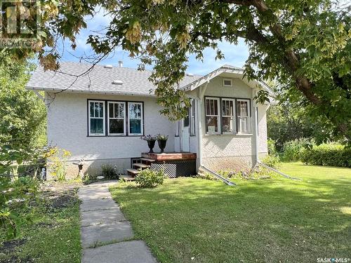 401 Kinistino Avenue W, Kinistino, SK - Outdoor