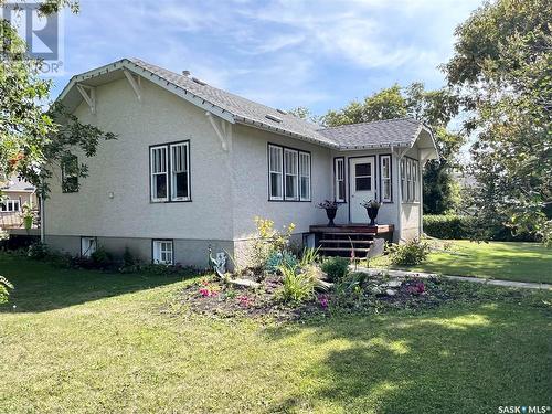 401 Kinistino Avenue W, Kinistino, SK - Outdoor