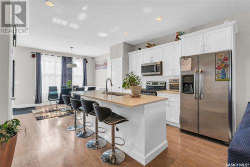 664 Meadows Boulevard, Saskatoon, SK - Indoor Photo Showing Kitchen With Upgraded Kitchen