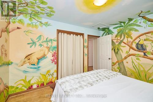 152 Merritt Road, Pelham, ON - Indoor Photo Showing Bedroom