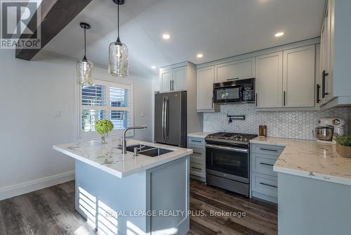 30 Orangeville Street, Erin, ON - Indoor Photo Showing Kitchen With Stainless Steel Kitchen With Double Sink With Upgraded Kitchen