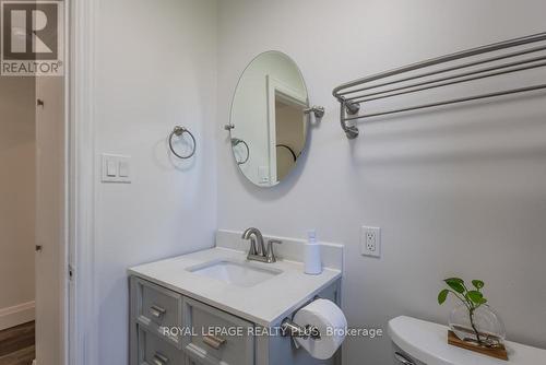 30 Orangeville Street, Erin (Hillsburgh), ON - Indoor Photo Showing Bathroom