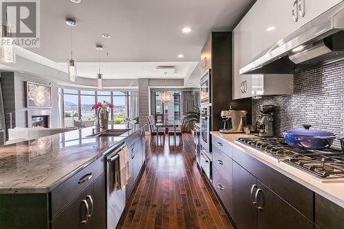 1395 Ellis Street Unit# 605, Kelowna, BC - Indoor Photo Showing Kitchen With Upgraded Kitchen