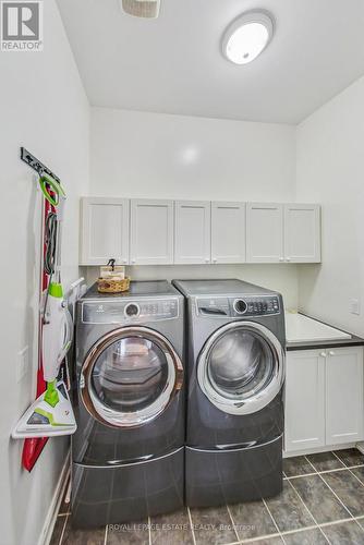 955 Coyston Drive, Oshawa, ON - Indoor Photo Showing Laundry Room