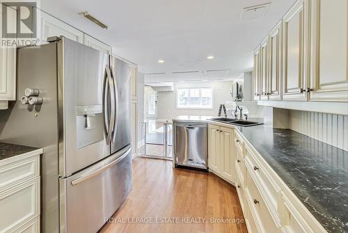 955 Coyston Drive, Oshawa (Eastdale), ON - Indoor Photo Showing Kitchen With Double Sink