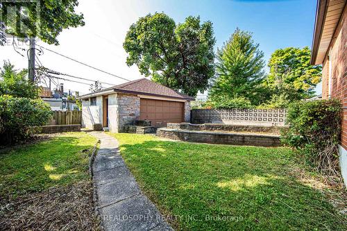 4 Burnley Avenue, Toronto (Wexford-Maryvale), ON - Outdoor