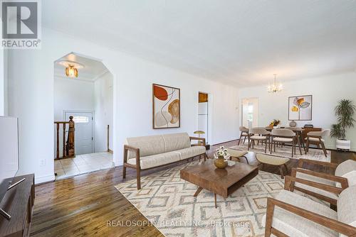 4 Burnley Avenue, Toronto (Wexford-Maryvale), ON - Indoor Photo Showing Living Room