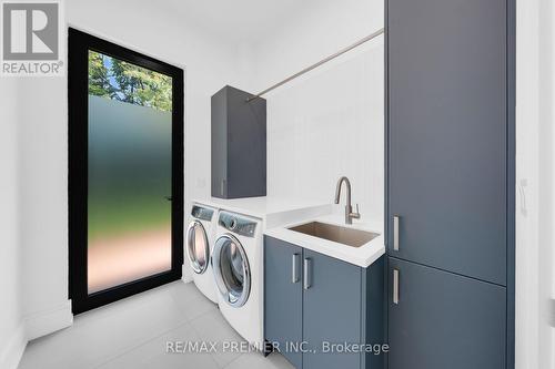 350 Kingscross Drive, King, ON - Indoor Photo Showing Laundry Room