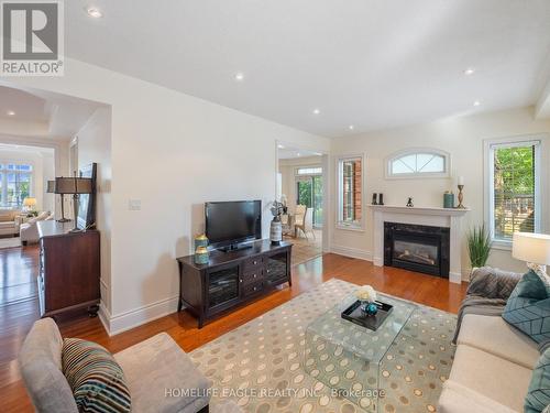 47 Hartwell Way, Aurora, ON - Indoor Photo Showing Living Room With Fireplace