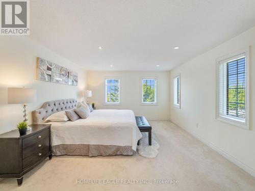 47 Hartwell Way, Aurora, ON - Indoor Photo Showing Bedroom