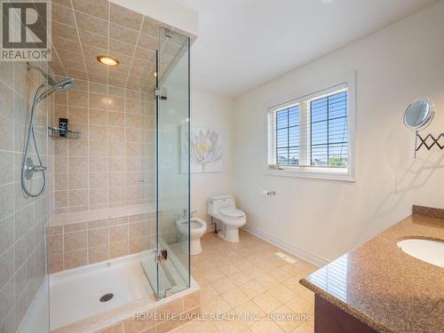 47 Hartwell Way, Aurora, ON - Indoor Photo Showing Bathroom