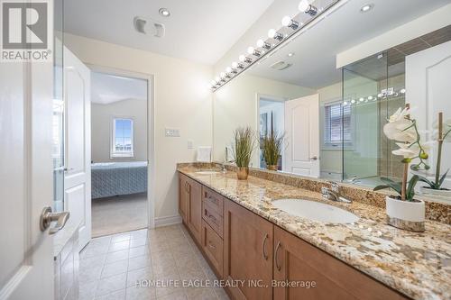 47 Hartwell Way, Aurora, ON - Indoor Photo Showing Bathroom