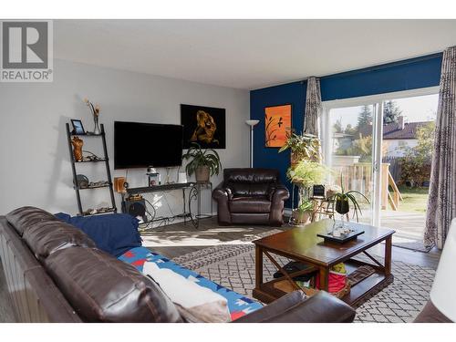 2144 Quince Street, Prince George, BC - Indoor Photo Showing Living Room