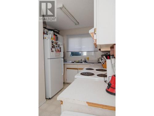 2144 Quince Street, Prince George, BC - Indoor Photo Showing Kitchen With Double Sink