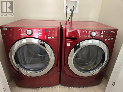 4139 Palermo Common, Burlington (Shoreacres), ON - Indoor Photo Showing Laundry Room