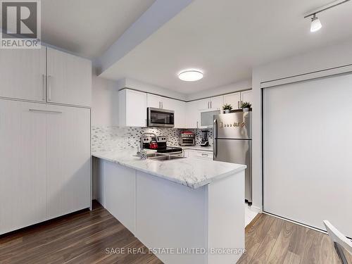 44 - 760 Lawrence Avenue W, Toronto (Yorkdale-Glen Park), ON - Indoor Photo Showing Kitchen