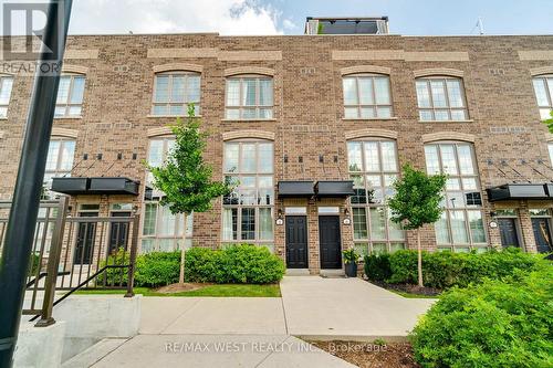 Th5 - 26 Ernest Avenue, Toronto (Dovercourt-Wallace Emerson-Junction), ON - Outdoor With Facade