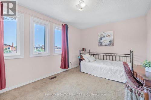 5 Mossbank Drive, Brampton (Fletcher'S Creek South), ON - Indoor Photo Showing Bedroom