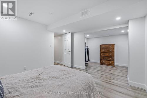 5 Mossbank Drive, Brampton (Fletcher'S Creek South), ON - Indoor Photo Showing Bedroom