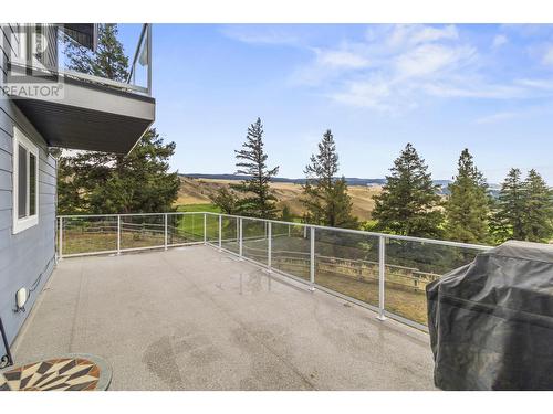 5889 Old Stagecoach Road, Kamloops, BC - Outdoor With Balcony With Exterior