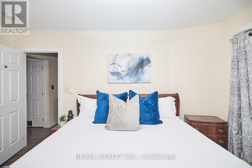 91 Bell Street, Port Colborne, ON - Indoor Photo Showing Bedroom