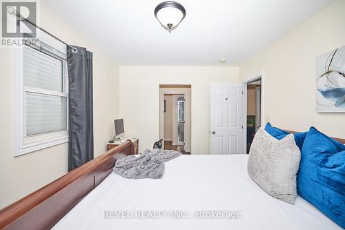 91 Bell Street, Port Colborne, ON - Indoor Photo Showing Bedroom