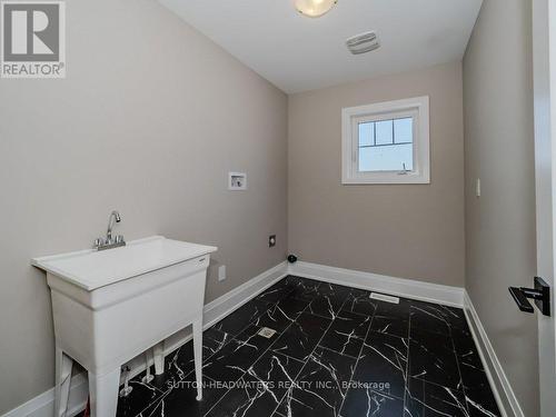 44 Dyer Crescent, Bracebridge, ON - Indoor Photo Showing Other Room