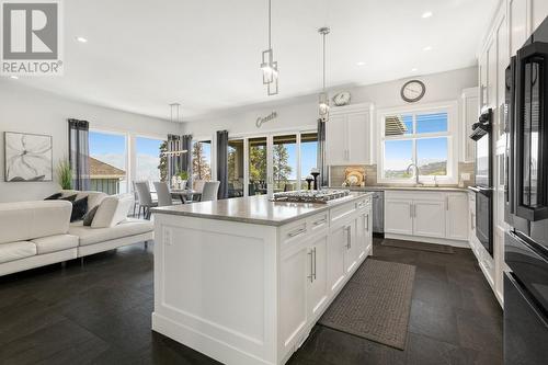 3223 King Road, West Kelowna, BC - Indoor Photo Showing Kitchen With Upgraded Kitchen