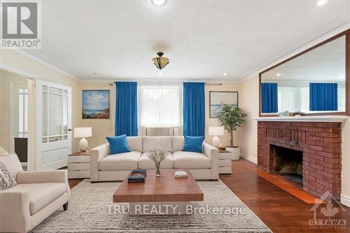 1657 Alta Vista Drive, Ottawa, ON - Indoor Photo Showing Living Room With Fireplace