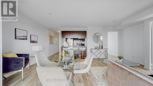 2510 - 275 Yorkland Road, Toronto (Henry Farm), ON - Indoor