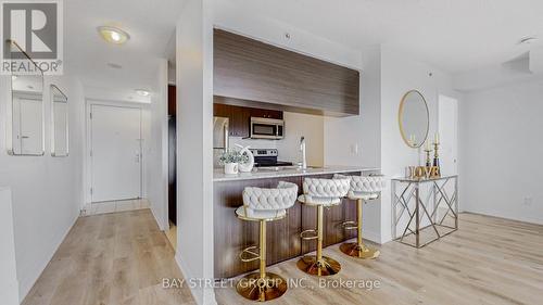 2510 - 275 Yorkland Road, Toronto (Henry Farm), ON - Indoor Photo Showing Kitchen