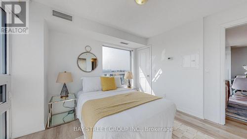 2510 - 275 Yorkland Road, Toronto (Henry Farm), ON - Indoor Photo Showing Bedroom