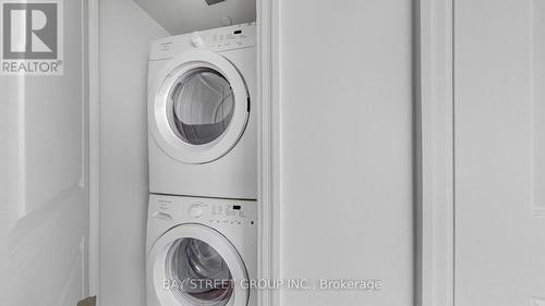 2510 - 275 Yorkland Road, Toronto, ON - Indoor Photo Showing Laundry Room