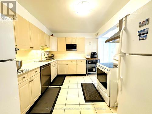 1018 - 75 Bamburgh Circle, Toronto (Steeles), ON - Indoor Photo Showing Kitchen