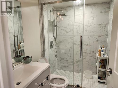 1402 - 7601 Bathurst Street, Vaughan, ON - Indoor Photo Showing Bathroom