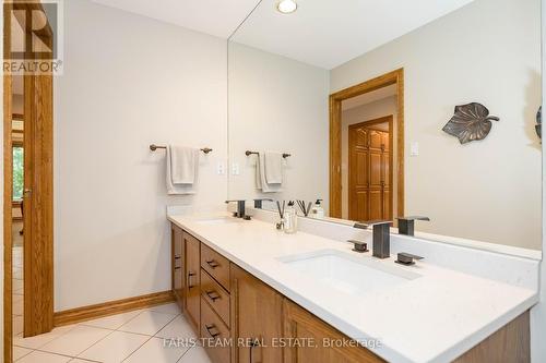 12 Lincoln Place, Markham, ON - Indoor Photo Showing Bathroom